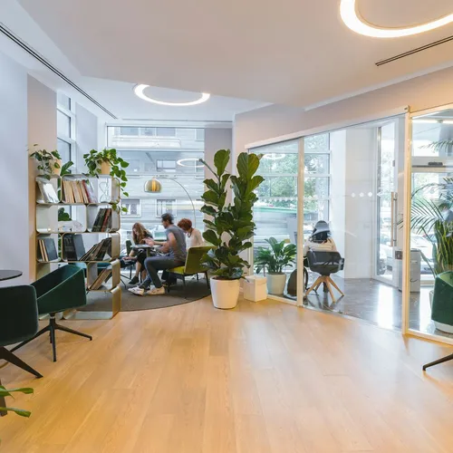 Bureau lumineux d’une étude